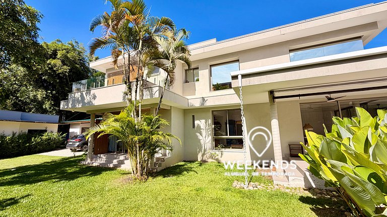 Casa Azaleia - a 300 metros da praia de Camburi